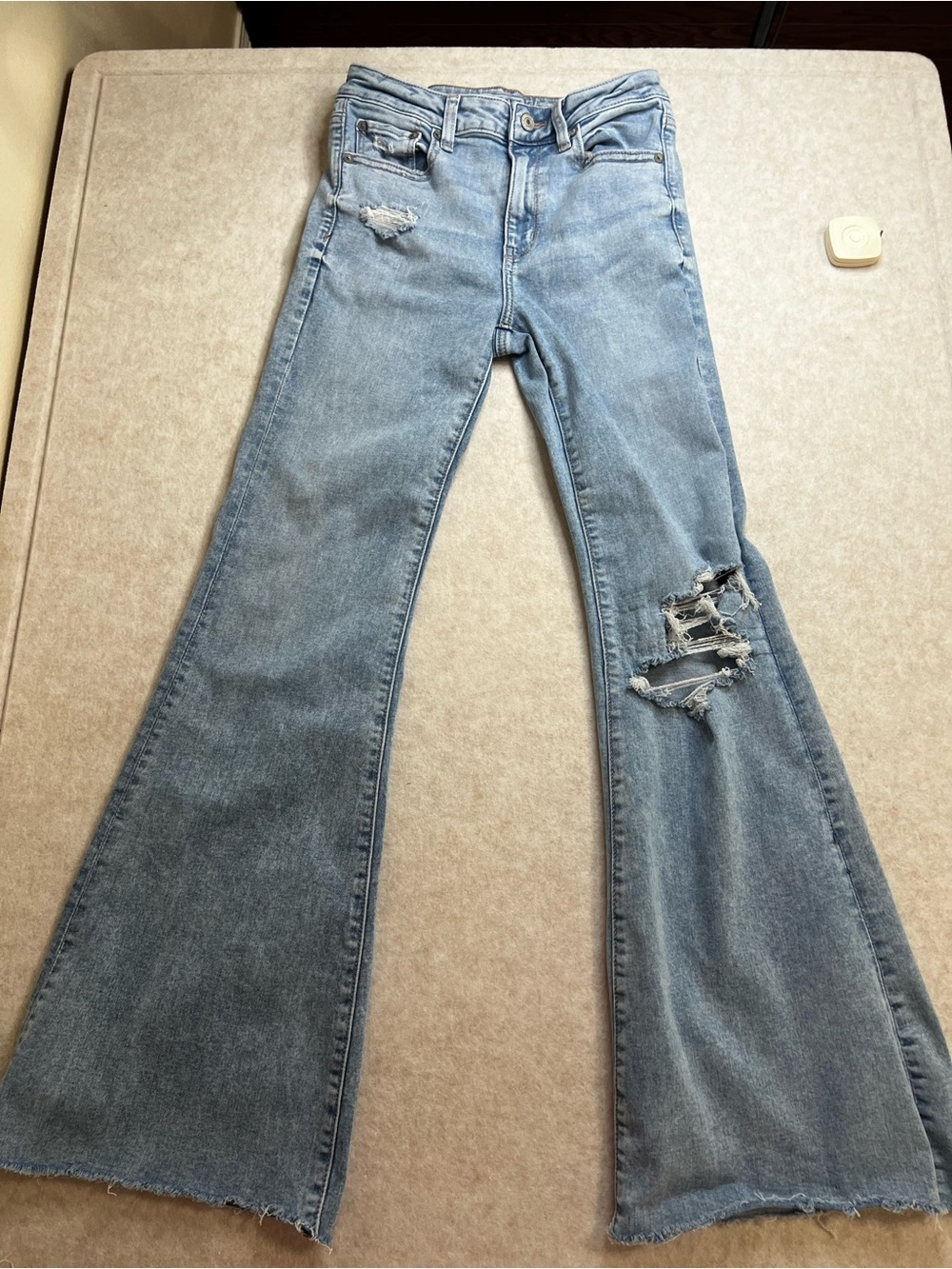 American Eagle Super High-Rise Distressed Flare Jeans size 4